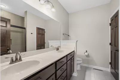 1406  Mockingbird Ct, Oconomowoc, WI 53066 - Photo 18