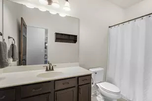 1406 Mockingbird Ct, Oconomowoc, WI 53066 - Photo 4