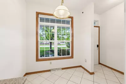 7883 S Scepter Dr #1, Franklin, WI 53132 - Photo 4