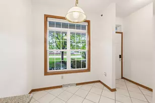 7883 S Scepter Dr, Franklin, WI 53132 - Photo 4