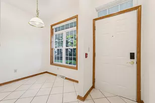 7883 S Scepter Dr, Franklin, WI 53132 - Photo 2