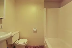 907 Chicago St, Racine, WI 53405 - Photo 12