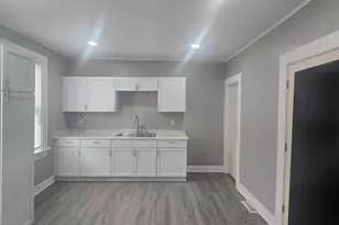 2769 N 1st St, Milwaukee, WI 53212 - Photo 12