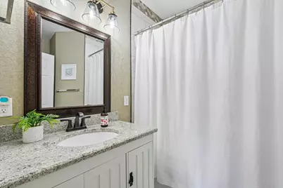 2670  4 1/2 Mile Rd, Racine, WI 53402 - Photo 18