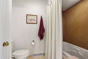 7760 W Tuckaway Shores Dr, Franklin, WI 53132 - Photo 22