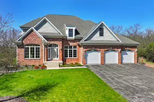 392 Co Rd B, Fontana, WI 53125 - Photo 4