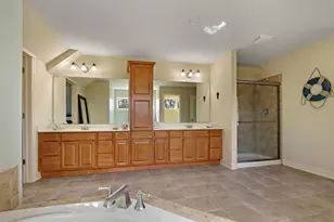 392 Co Rd B, Fontana, WI 53125 - Photo 32