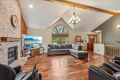 N53W15415  Balsam Dr, Menomonee Falls, WI 53051 - Photo 6