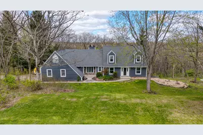 S1W31448  Hickory Hollow Ct, Delafield, WI 53018 - Photo 2