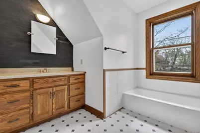 S1W31448  Hickory Hollow Ct, Delafield, WI 53018 - Photo 36