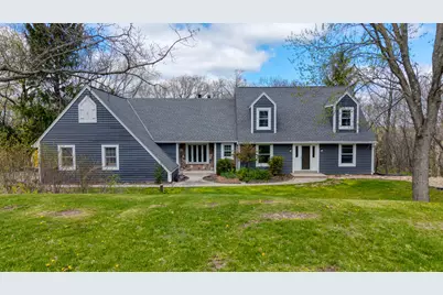 S1W31448  Hickory Hollow Ct, Delafield, WI 53018 - Photo 1