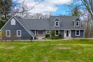 S1W31448 Hickory Hollow Ct, Delafield, WI 53018 - Photo 1