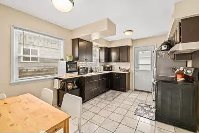 2109 N 70th St #2111, Wauwatosa, WI 53213 - Photo 6