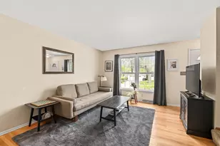 2109 N 70th St, Wauwatosa, WI 53213 - Photo 18