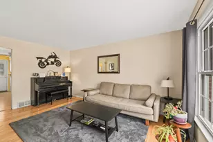 2109 N 70th St, Wauwatosa, WI 53213 - Photo 16