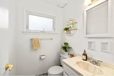 2109 N 70th St #2111, Wauwatosa, WI 53213 - Photo 10