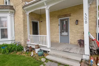 308  Kettle Moraine Dr, Slinger, WI 53086 - Photo 4