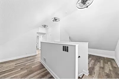7028 W State St, Wauwatosa, WI 53213 - Photo 20