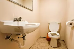 1100 W Duchess Ct, Bayside, WI 53217 - Photo 52