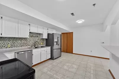 390  Dustin Dr, Brookfield, WI 53045 - Photo 18