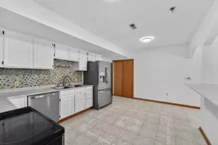 390 Dustin Dr, Brookfield, WI 53045 - Photo 18