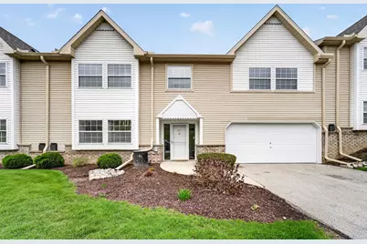 390  Dustin Dr, Brookfield, WI 53045 - Photo 2