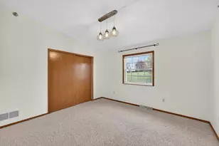 390 Dustin Dr, Brookfield, WI 53045 - Photo 22