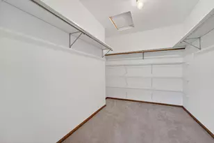 390 Dustin Dr, Brookfield, WI 53045 - Photo 6