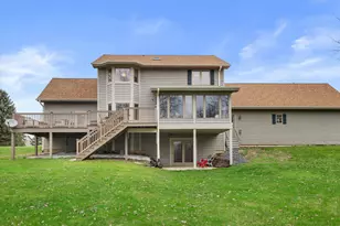 26041 Deer Ridge Trail, Racine, WI 53185 - Photo 2