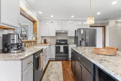26041  Deer Ridge Trl, Racine, WI 53185 - Photo 12