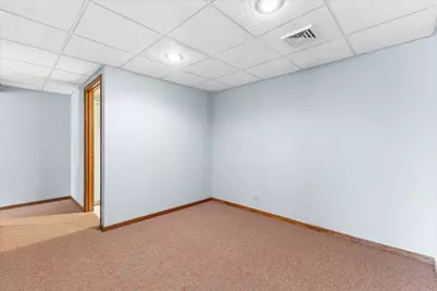 26041  Deer Ridge Trl, Racine, WI 53185 - Photo 38