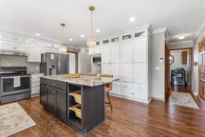 26041  Deer Ridge Trl, Racine, WI 53185 - Photo 8