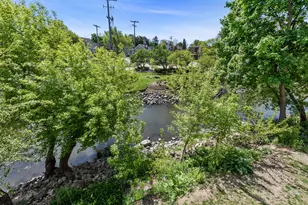 301 Mill Reserve Dr, Waukesha, WI 53188 - Photo 30