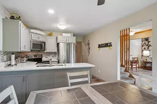7402 W Twin Oaks Ct, Franklin, WI 53132 - Photo 52