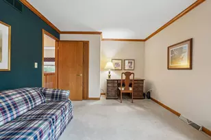 7402 W Twin Oaks Ct, Franklin, WI 53132 - Photo 22