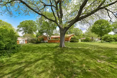 4585 S Harland Dr, New Berlin, WI 53151 - Photo 16