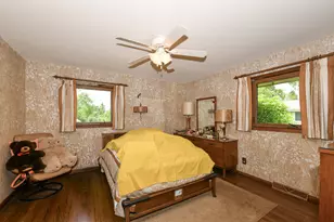 4585 S Harland Dr, New Berlin, WI 53151 - Photo 8