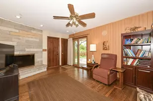 4585 S Harland Dr, New Berlin, WI 53151 - Photo 4