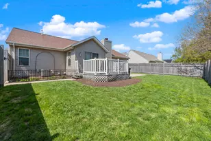 572 Nordic Ct, Slinger, WI 53086 - Photo 2