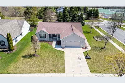 572  Nordic Ct, Slinger, WI 53086 - Photo 8