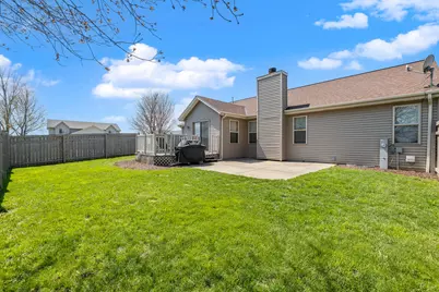 572  Nordic Ct, Slinger, WI 53086 - Photo 12