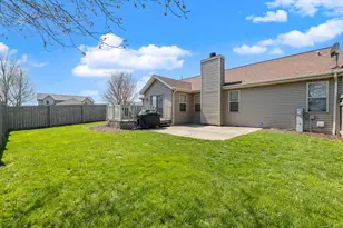 572 Nordic Ct, Slinger, WI 53086 - Photo 12