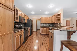 572 Nordic Ct, Slinger, WI 53086 - Photo 18