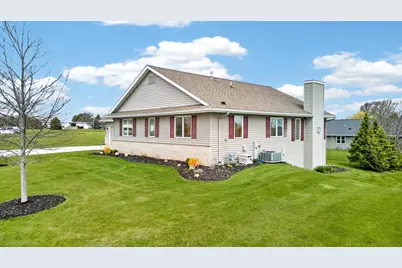 408  Michigan Ave, Oostburg, WI 53070 - Photo 32