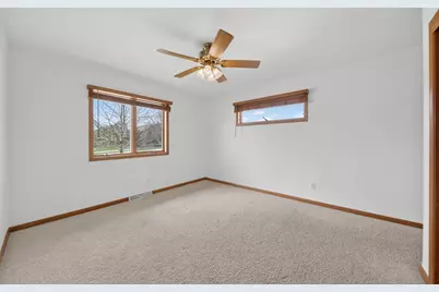 408  Michigan Ave, Oostburg, WI 53070 - Photo 14