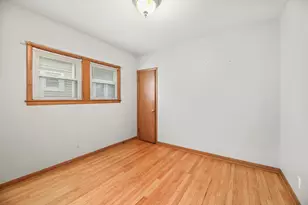 3009 S 48th St, Milwaukee, WI 53219 - Photo 18