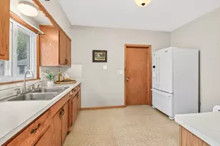 3009 S 48th St, Milwaukee, WI 53219 - Photo 12