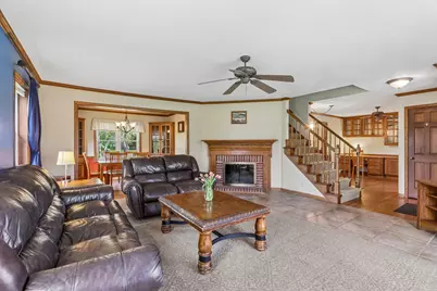 S76W23210  Woodland Ct, Vernon, WI 53103 - Photo 6