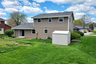 8030 S Waring Dr, Oak Creek, WI 53154 - Photo 26