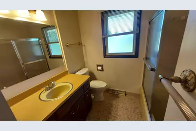 8030 S Waring Dr, Oak Creek, WI 53154 - Photo 22